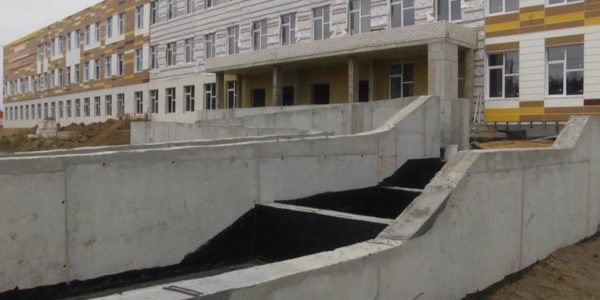 В крупном селе Курганской области строят новую школу